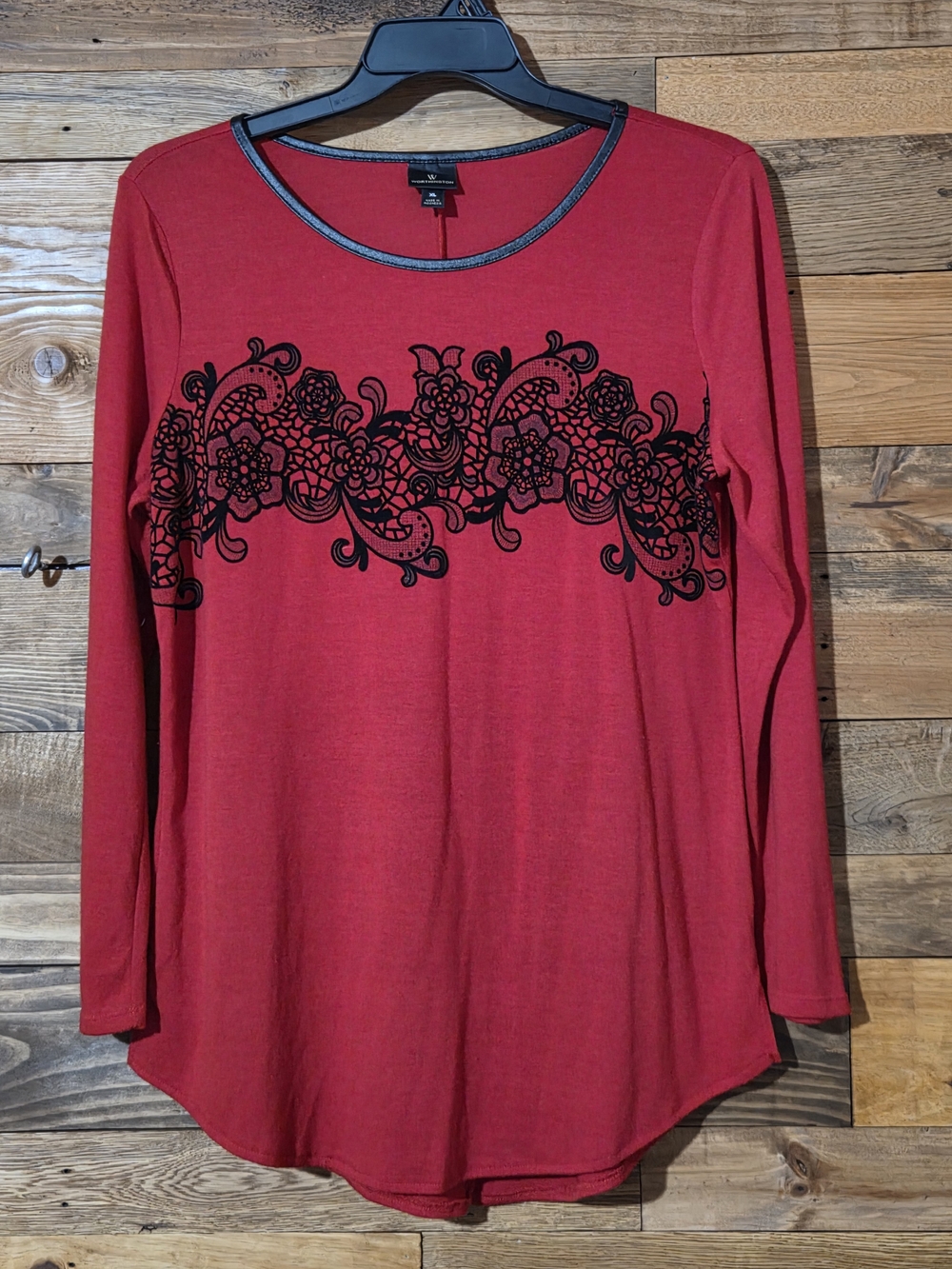 Red Black Floral Paisley Long Sleeve Scoop Neck Tunic Top Black Trim Rounded Hem
